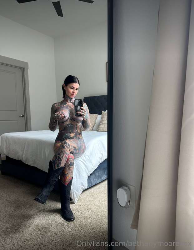 Message my to remove my hands 🤭