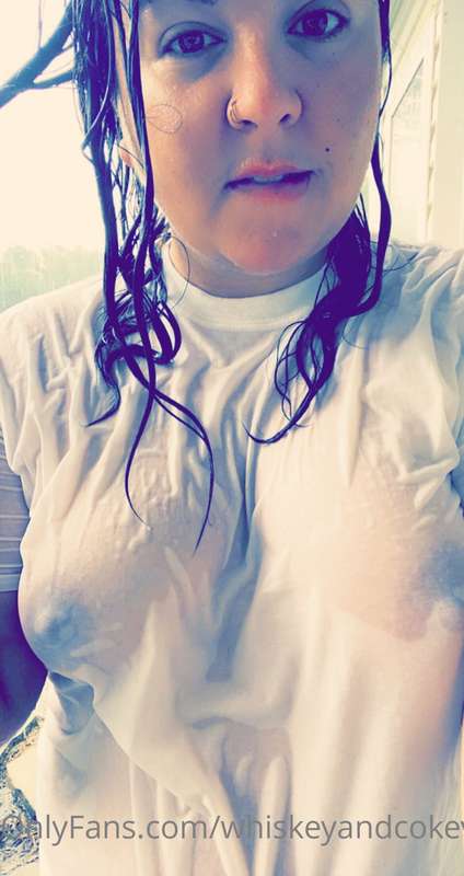Well so much for tanning today it’s 💯💦 %%% chance of rain