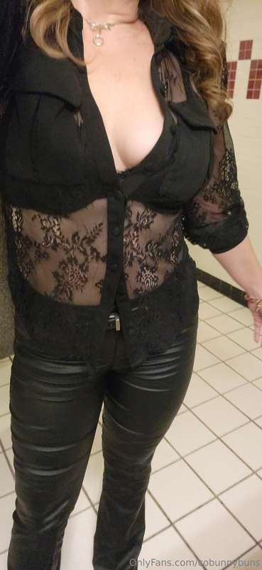 Had a fun night out! Too bad we didn't run into any of you g..
