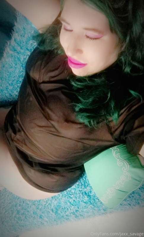 Your favorite mermaid is back 💙🧜💜 Happy holidays everyone! I.. 12