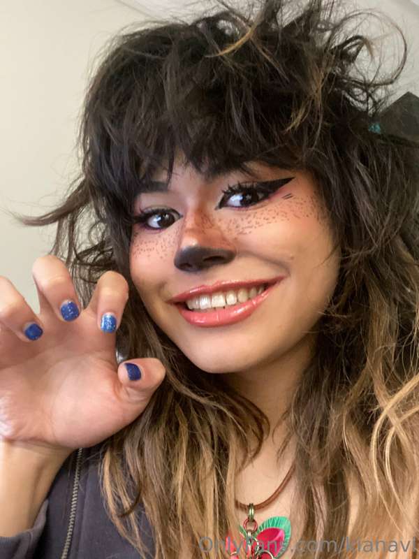 Makeup for my video shoot from today 😸!! 6