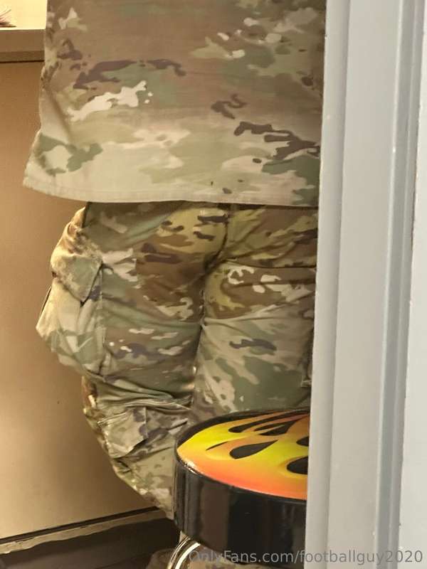 Me jerking and soldiers being soldiers! 15