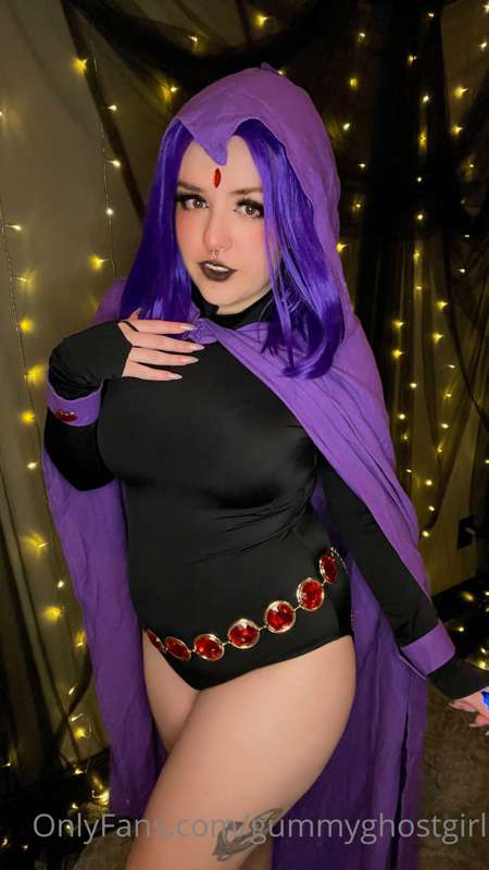 When there’s trouble you know who to call T33N TITANS! 💜