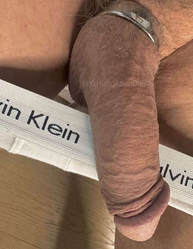 GO SUB @xlhungadendaddy OPEN WIDE FOR DADDY 🍆💦💦https://onlyf.. 2