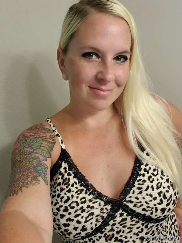 Happy Titty Tuesday! 🍒🍒 I hope enjoy the show 😘