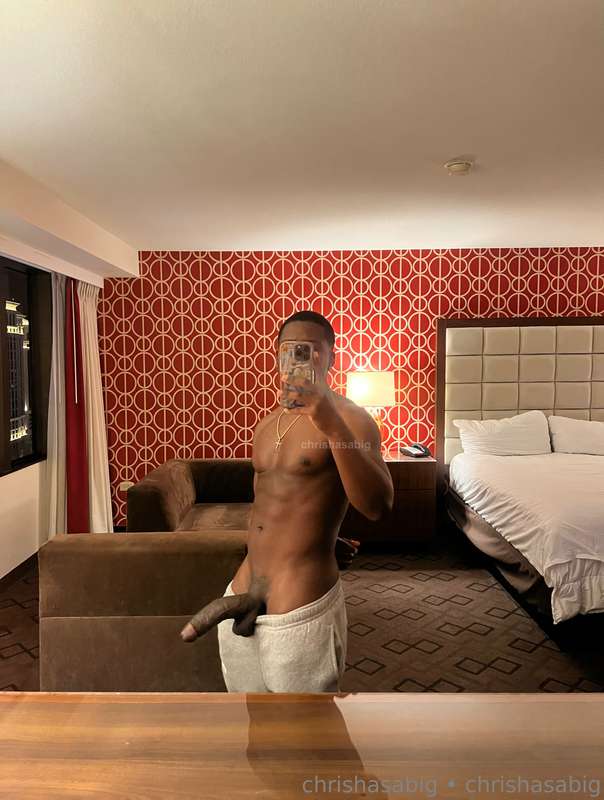 My plans got cancelled, do you think still wanna make my nig..