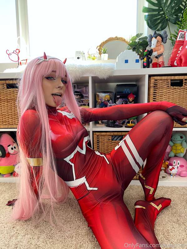 Zero Two set pt. 3 🌸☁️🖤💗🍭🌩 39