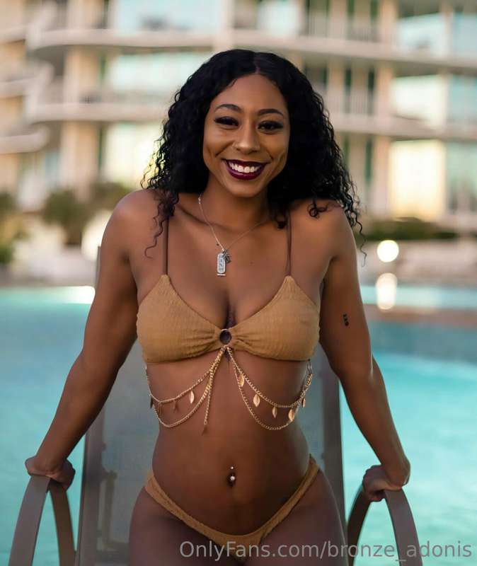 @sweetsheat AKA, Honey. I met her on Tinder last summer, sho..