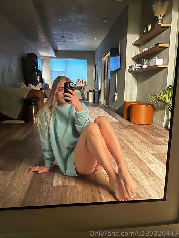 Toes are white again! Do you like it?:)