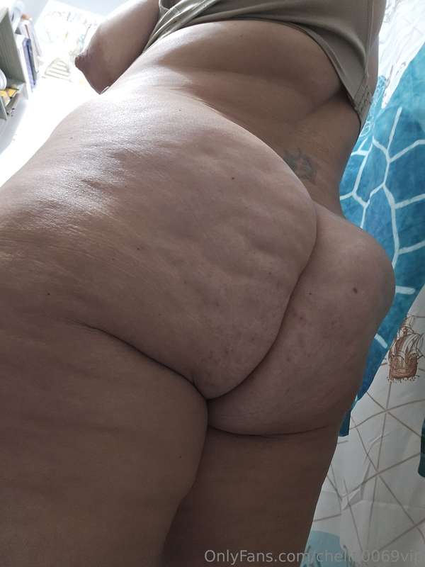 Happy HUMP DAY ❤️ 5