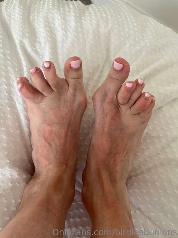 Good mooorrrning, my toes are always so much more relaxed an..
