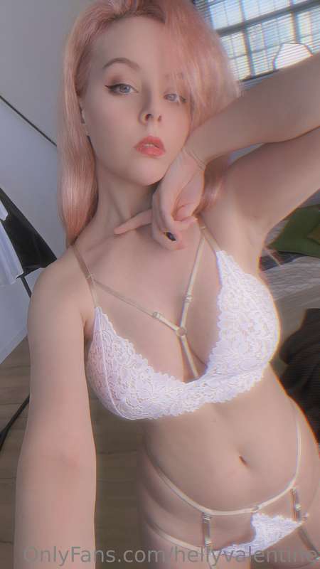Did you miss my new photoshoots here?💦  I’ve created this on.. 14