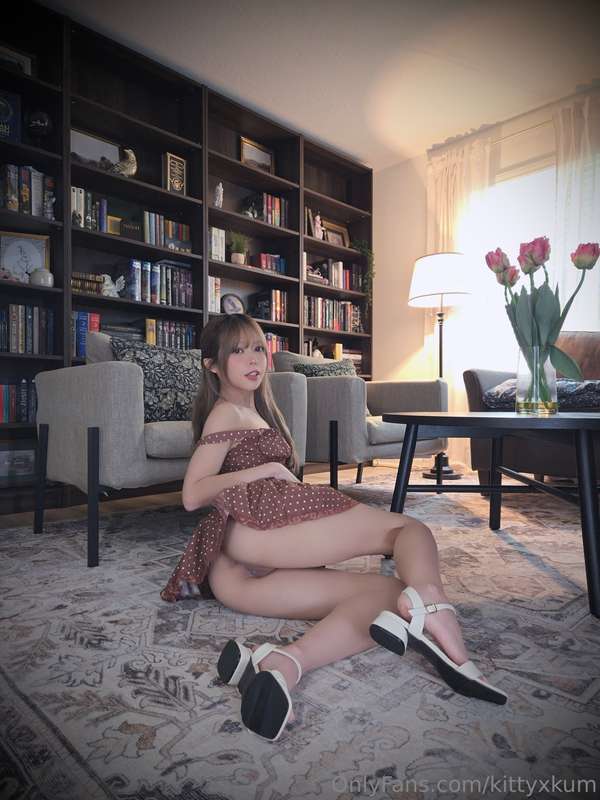 ⊱・ part 1・⊰do you like fun and naughty girls like me?⊱ ─────.. 9