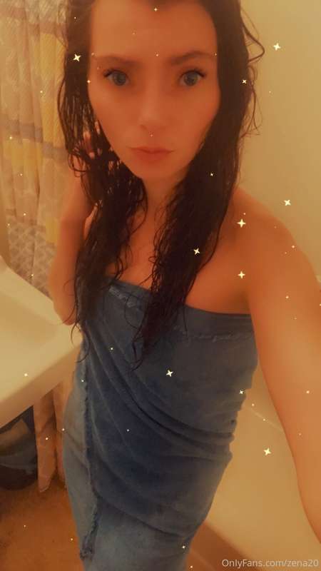 Fresh out the shower💦😍🔥 got some content as well if you wann..
