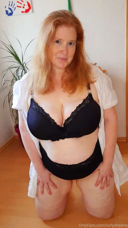 Ich habe mir neue Höschen gekauft und direkt ein paar Bilder.. 10