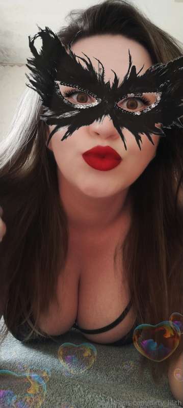 My preview of a fully naked of my sweet nipples. A version e..