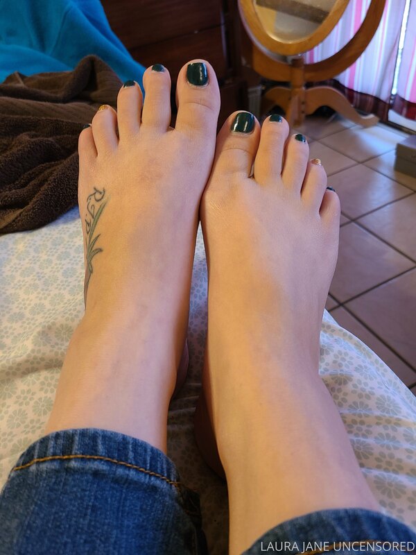 I need to get a pedi done Boo, can you help me out ? 1