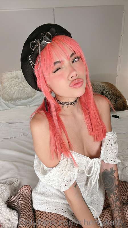 Wink wink. I have a Naughty idea 🩷