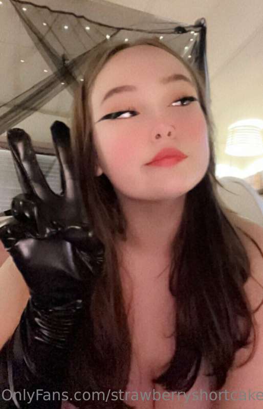 i feel really pretty tonight :) 1