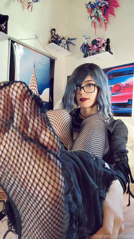 gothy girl ;3 17