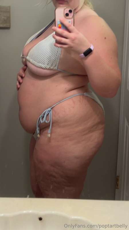 Mega photo dump cuz I was feeling my fat ass today in my bik.. 12