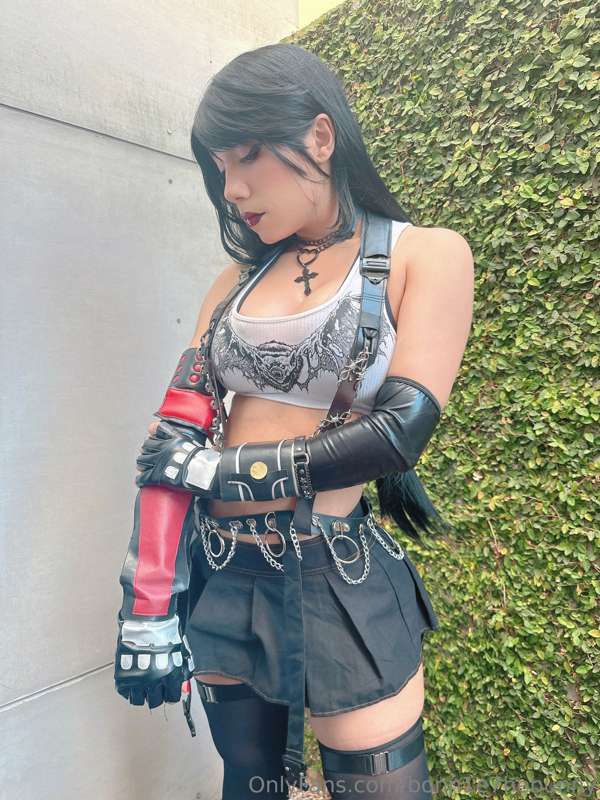 I’m curious…is that ur buster sword under those pants? Ooh d.. 6