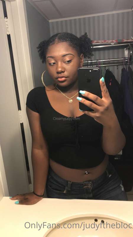 **College Judy was such a cutie 😏 would you smash?** 💥
