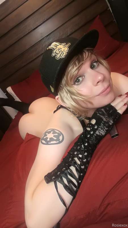 Harness hoe 8/8 x :3 Hope you love the photos ^~^ x 10