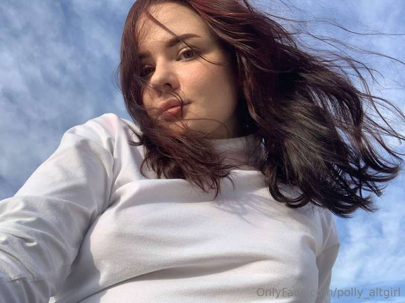 Can you be an obedient boy today and bring this beauty the o..