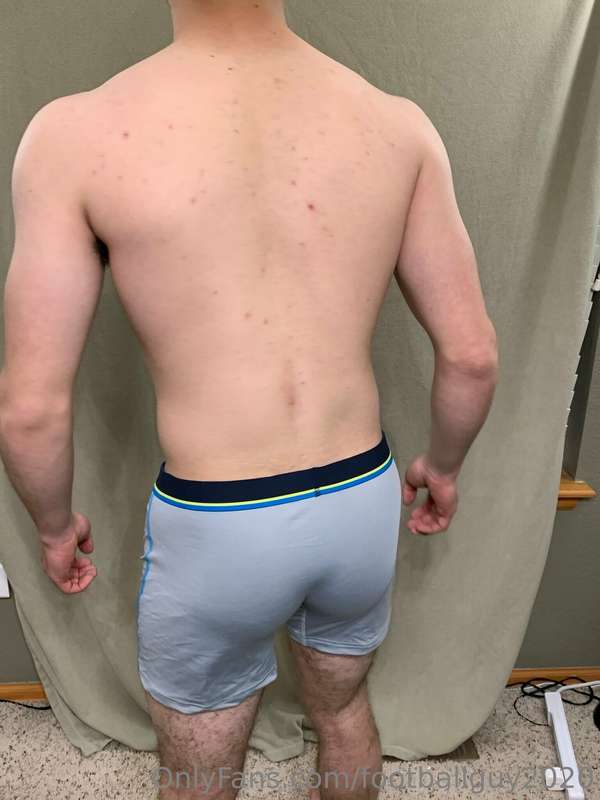 More undies pics from a photo shoot a while back - enjoy. Ca.. 19