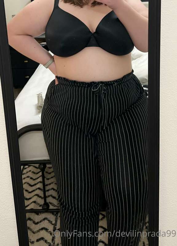 One of my hard working besties just started up her own page!..