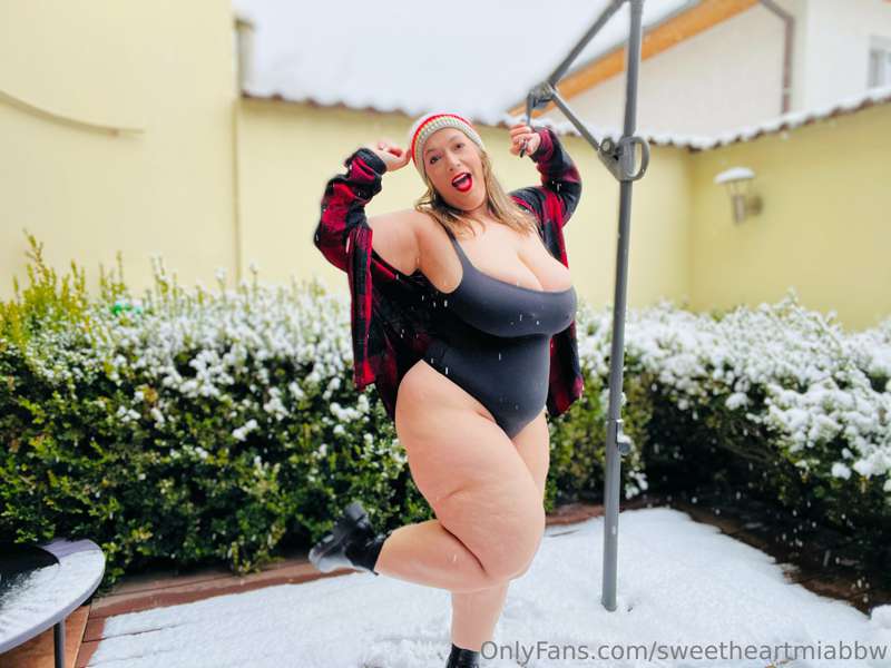Let it snow ! 🤣 ❄️ ⛄️ 8