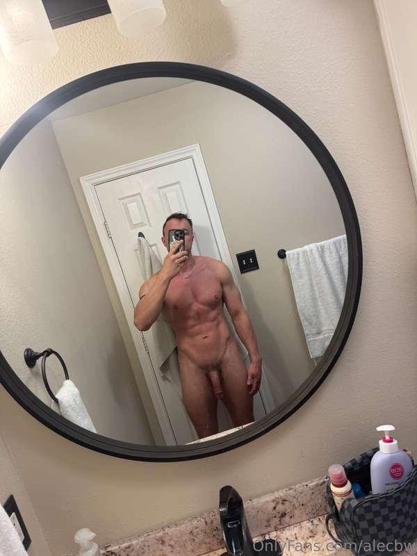 Just bottomed for the fattest cock 🤭 2