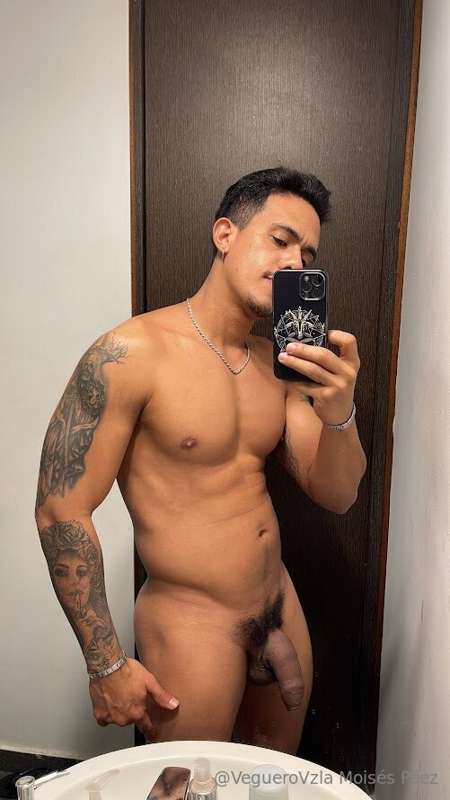 Veguerovzla - Onlyfans - 05 Jan, 2025
