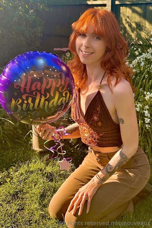 ITS MY BIRTHDAY - SPOIL ME (please (you don’t have to)) Happ..