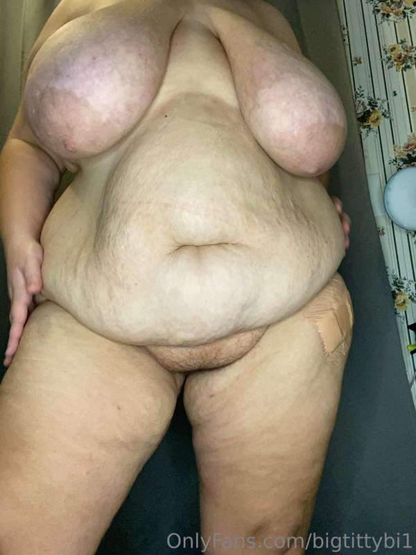 So soft😋 which part of my sexy body are you grabbing first?🤭