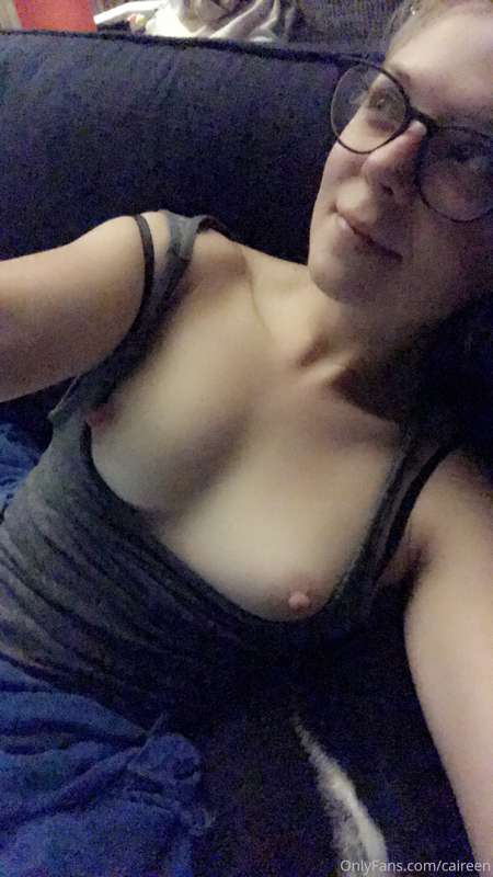 I don’t think I’m wearing this shirt properly
