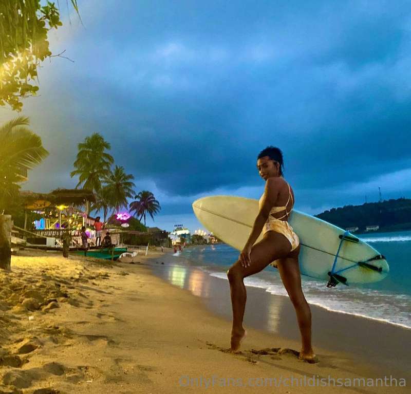 pics from last time I went for surfing 🏄🏄 yeah, I'm so into .. 4