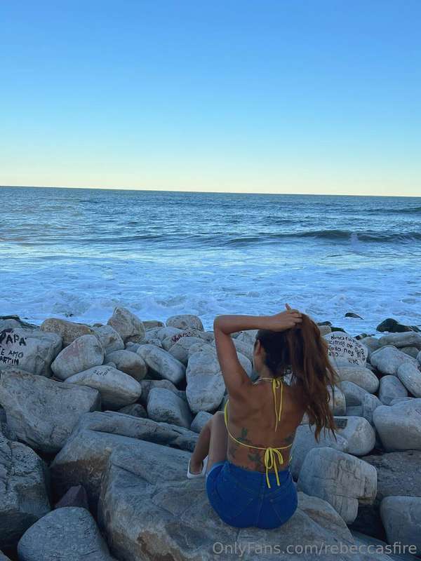 🌊I want to give you sunflowers, go to the beach and look for.. 3