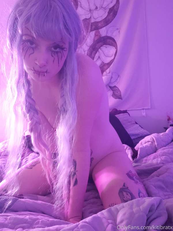 Tail time 🐰 16 pics fully nude with purple bunny tail butt p.. 2