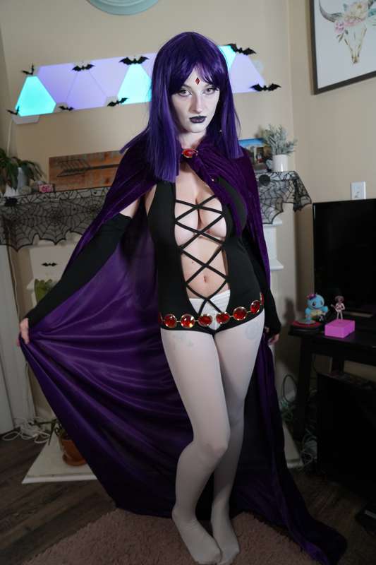 SEXY RAVEN cosplay picsss, lewds only, but still so hot 26