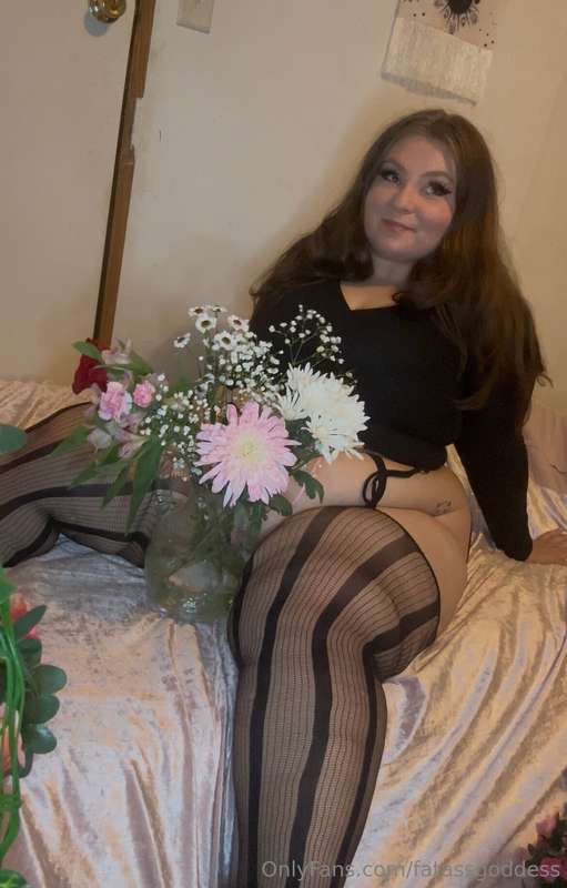 Fatassgoddess - Onlyfans - 14 Feb, 2025 1