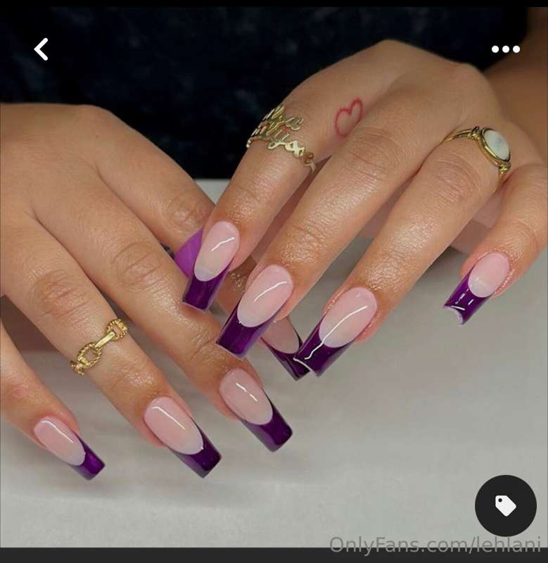 I wanna do a dark colour next 😍 I feel like I never go dark!.. 2