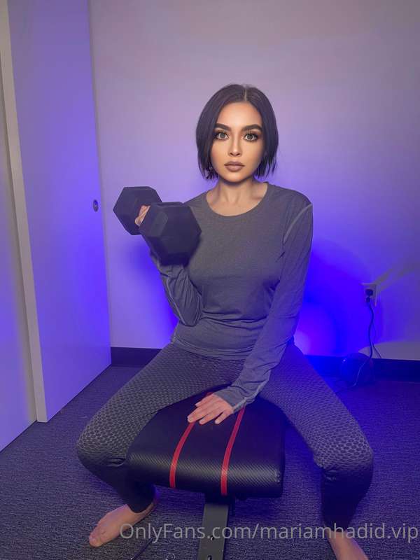 Tip 19$ to see me working out without my top on (***2 photos..