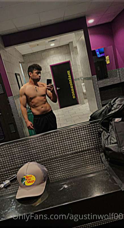 Been working out every day Daddy's. Wish one of y'all would ..