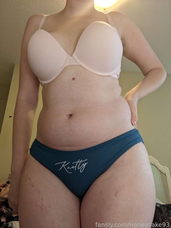 Honeycake93 - Fansly - 12 Feb, 2024 45
