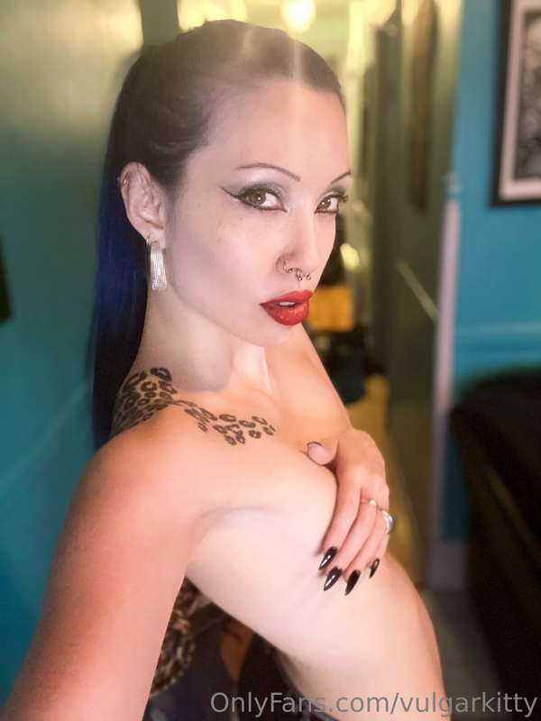 Vulgarkitty - Onlyfans - 19 Jul, 2023