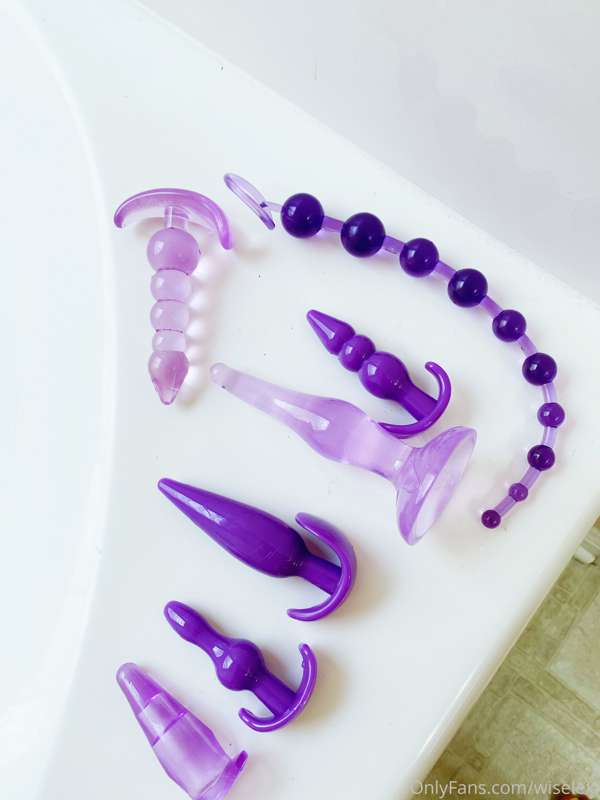 More new toys from my wishlist 😘😘😘 message me if you want an..