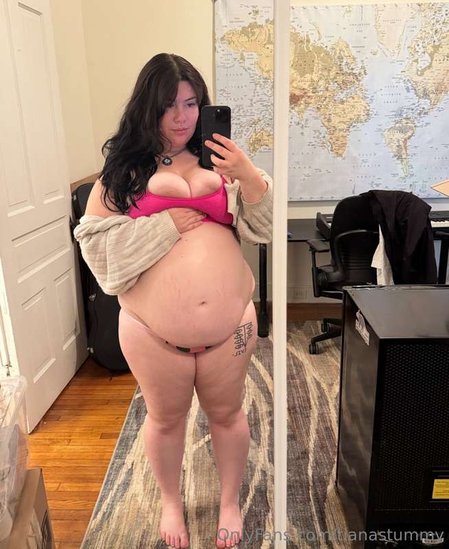 new house goofin in the piggy panties!!also nvr knew the bac.. 14