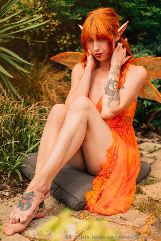 THIS MONTHS PHOTOSET (photographed by @mrtwitchet ) is somet..